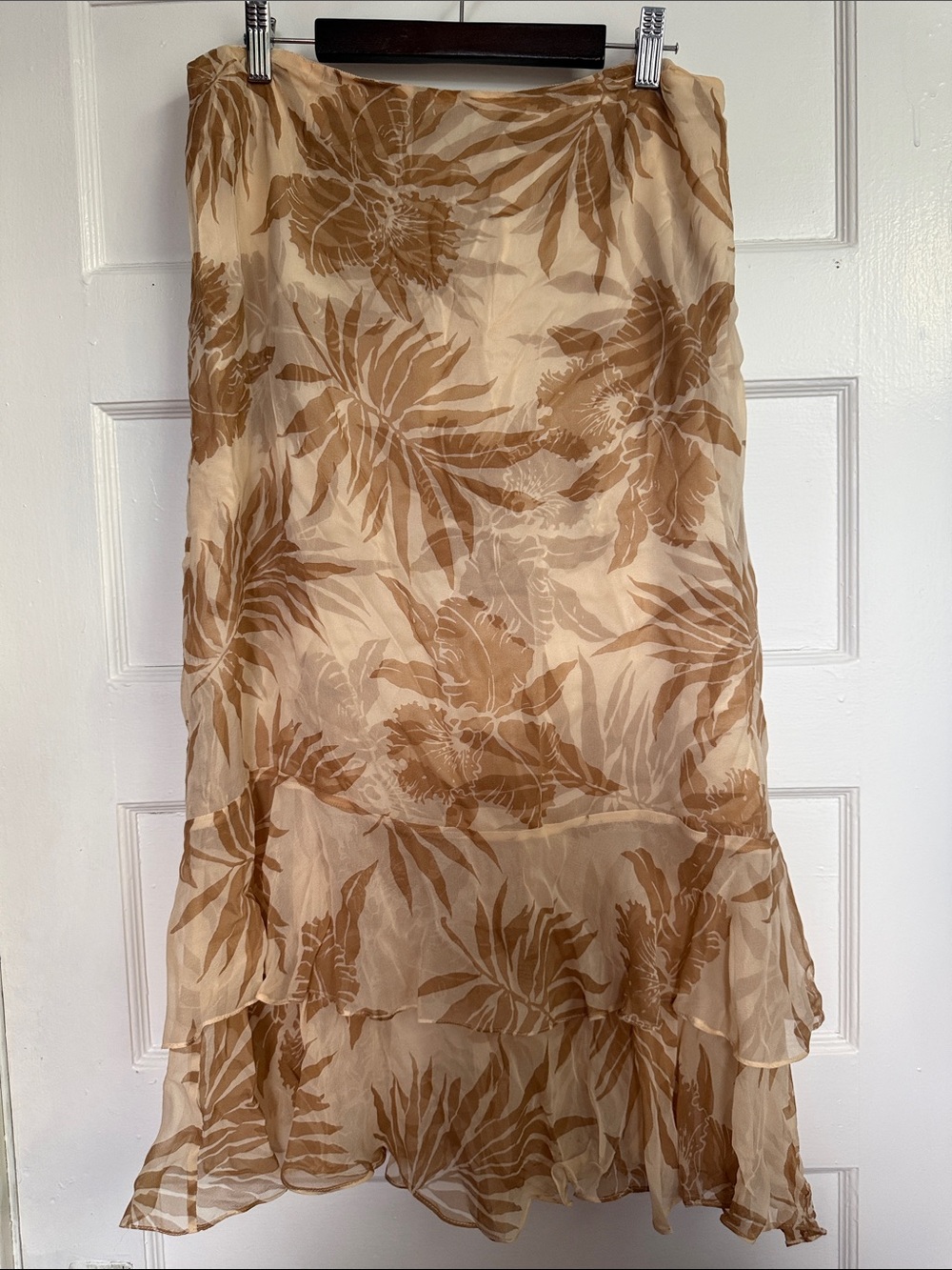 Vintage Y2K Dana Buckman Beige Maxi Skirt with Beige Floral Print 100% Silk Sz12